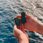 أفضل مرطب شفايف طبيعي – غني بزيت الأفوكادو وفيتامين E