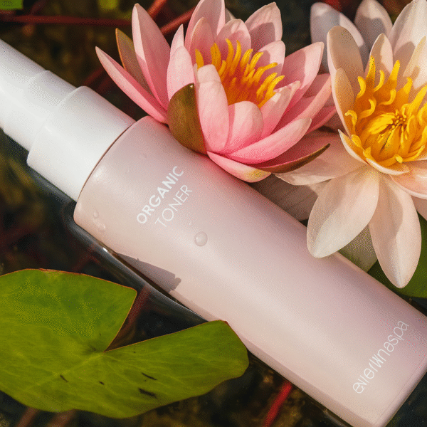 تونر للوجه نباتي إيطالي لإعادة توازن pH البشرة الحساسة