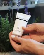 كريم للعناية بالايدى ترطيب عميق وتقليل التجاعيد والتشققات