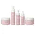 مجموعة منتجات طبيعية للوجه تشمل ماسك للوجه وكريم وزيت